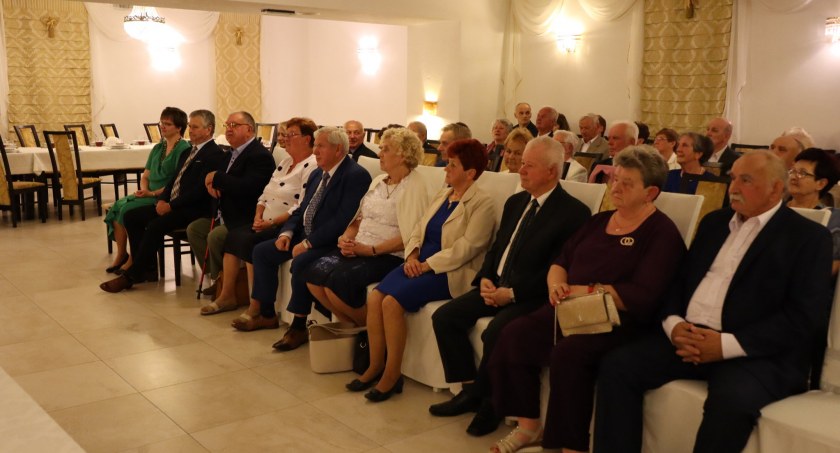 Na zdjęciu: jubilaci. Fot. Urząd Gminy w Gidlach. 