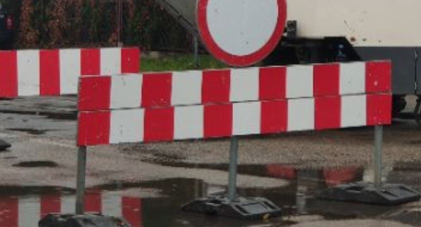 Na zdjęciu: ul. Ks. Kościowa. Początek remontu. 