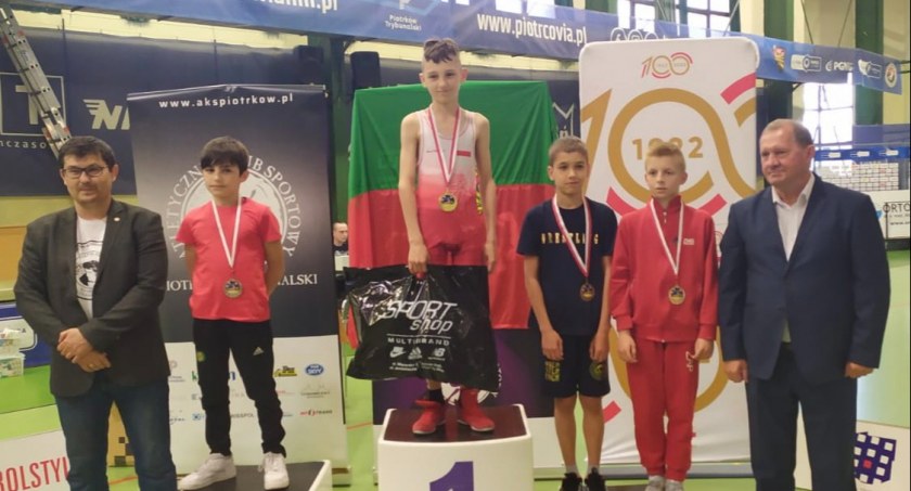 Na zdjęciu nasi zawodnicy, którzy znów stawali na podium