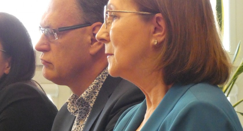 Na zdjęciu poseł Milczanowska i prezydent Ferenc podczas konferencji prasowej w UM