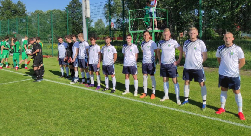 Na zdjęciu: piłkarze Polonii Gorzędów. 