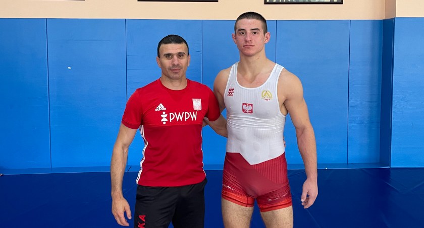 Na zdjęciu Filip Loch z prawej