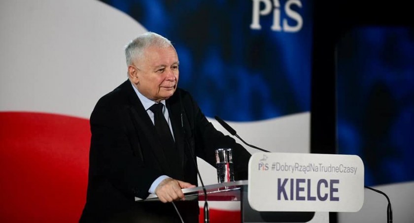 Na zdjęciu Jarosław Kaczyński na spotkaniu w Kielcach - fot. Facebook/PiS