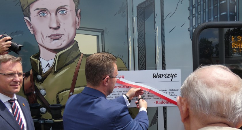 Na zdjęciu uroczystość nadania imienia Stanisława Sojczyńskiego Warszyca pociągowi ŁKA