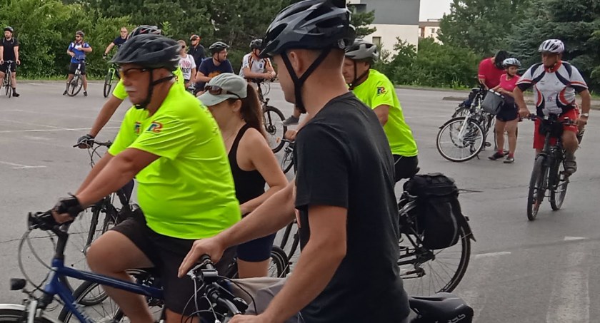 Na zdjęciu: rowerzyści w Radomsku. 