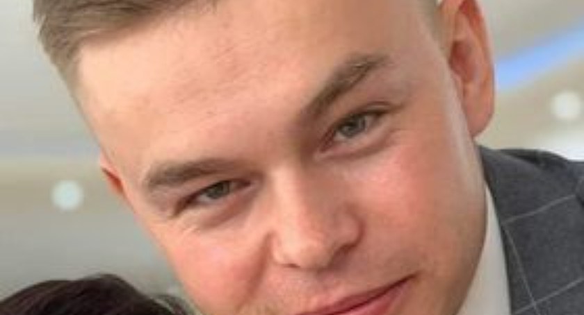 Obecnie mężczyzna może znajdować się wszędzie, także na terenie powiatu radomszczańskiego. Zdjęcie: KPP Pajęczno. 