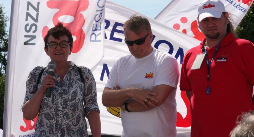 Na zdjęciu Anna Kaurzel (pierwsza z lewej). Pikieta Solidarności w jej obronie, kiedy została zwolniona z pracy w szpitalu - maj 2014
