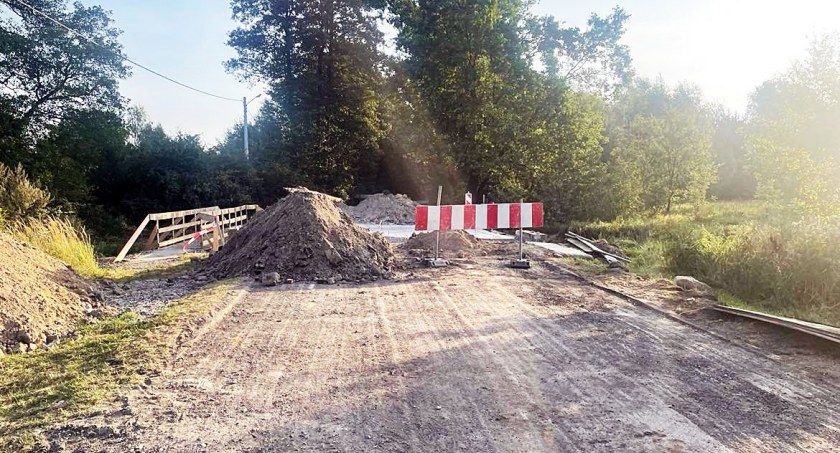 Na zdjęciu remontowany most - fot. Facebook/Starostwo Powiatowe