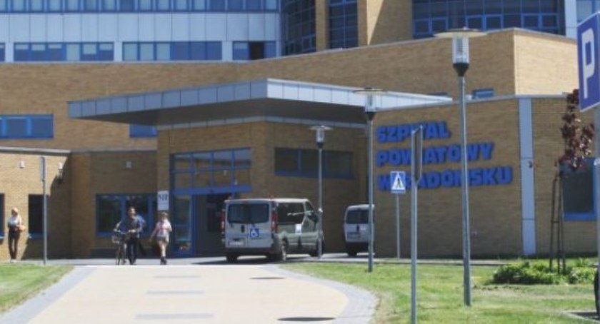 Na zdjęciu Szpital Powiatowy w Radomsku, główne wejście