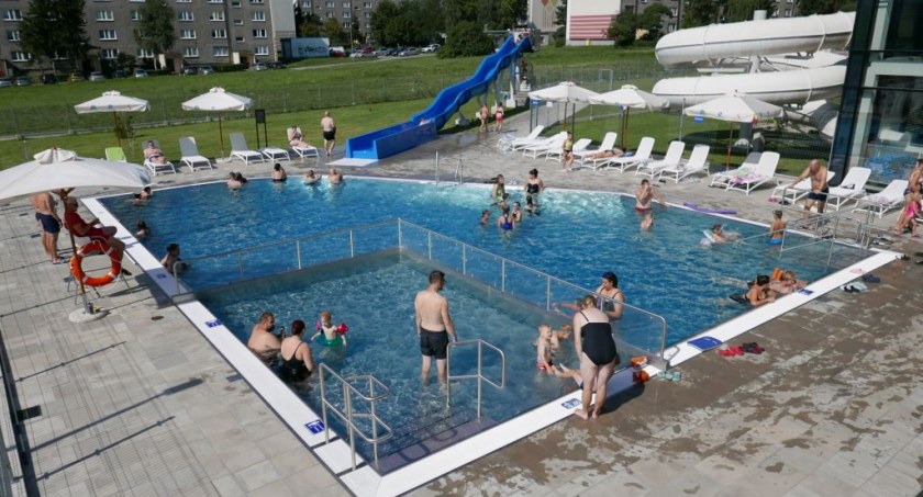 Na zdjęciu zewnętrzny basen