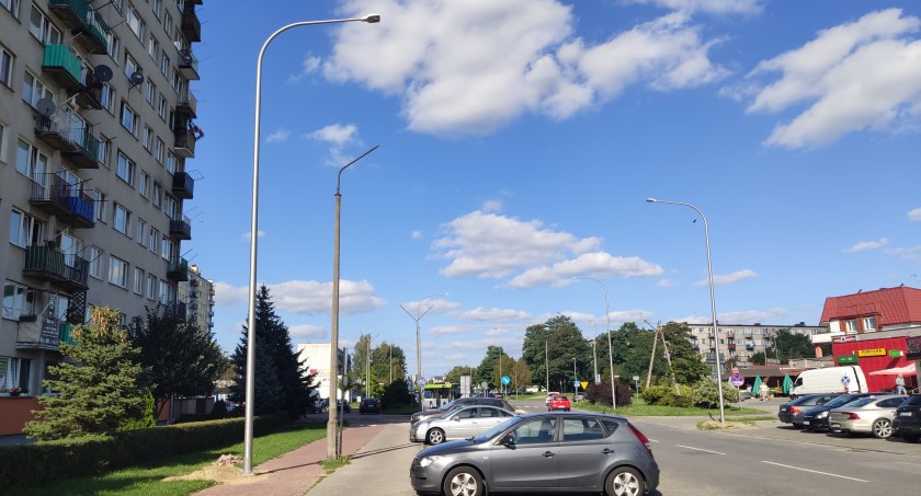 Na zdjęciu nowe latarnie przy ulicy Leszka Czarnego 