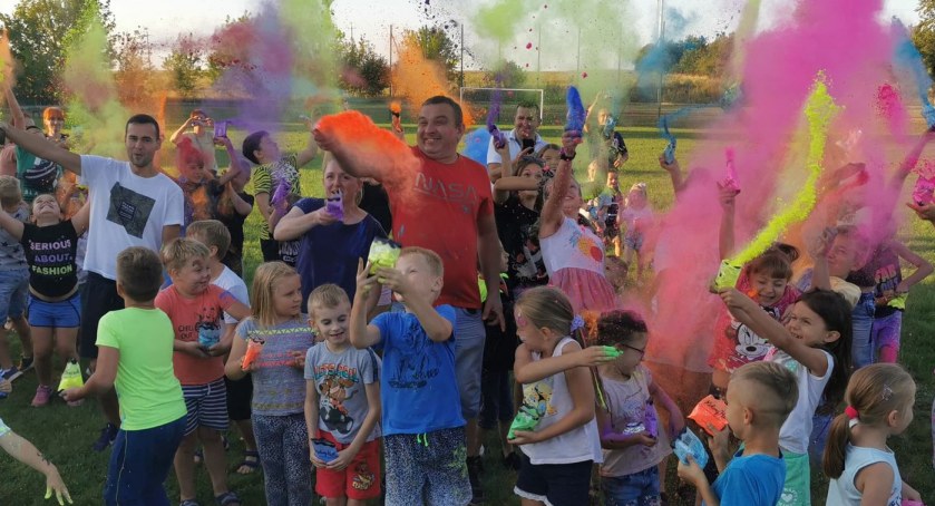Zdjęcia: Gminny Ośrodek Kultury w Gidlach. 
