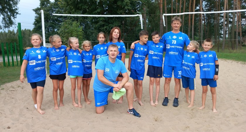 Uczestnicy pierwszego obozu sportowego Akademii METPRIM Volley Radomsko
