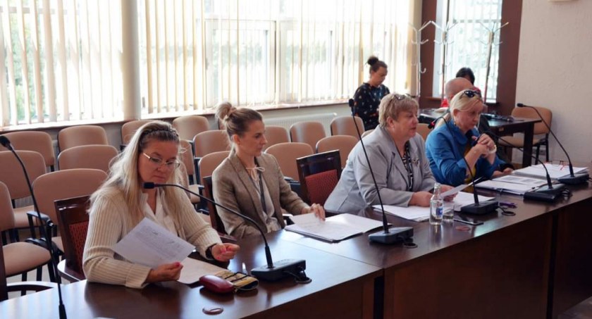 Na zdjęciu posiedzenie Powiatowej Rady Rynku Pracy - firm Starostwo Powiatowe 