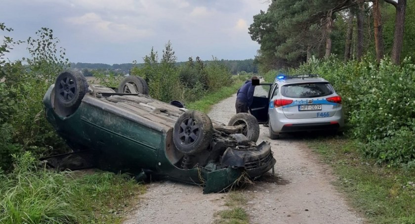 Na zdjęciu audi, które prowadziła pijana kobieta - fot. KPP Radomsko