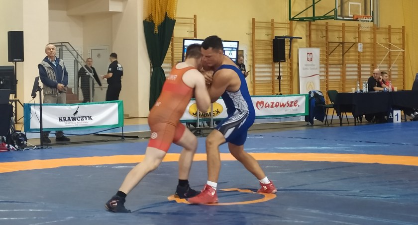 Na zdjęciu Wojciech Woźniak z prawej