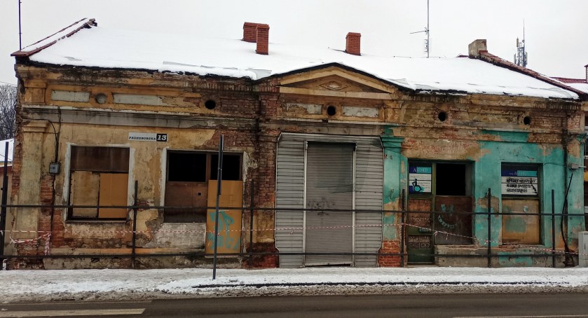 Na zdjęciu dawna mykwa, a później siedziba gminy żydowskiej, ul. Przedborska 