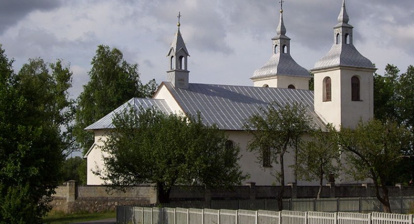 Na zdjęciu kościół w Żeleźnicy - fot. Wikipedia