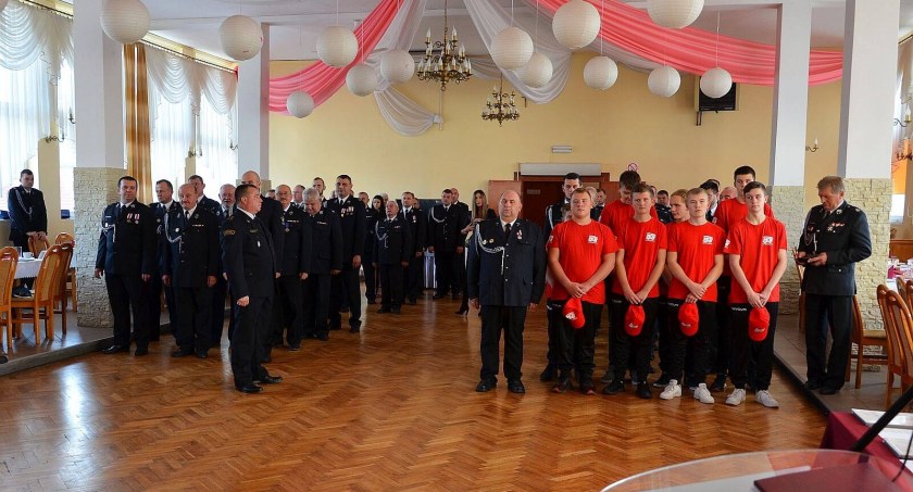 Na zdjęciu uroczystość w jednej z remiz - fot. KP PSP Radomsko/Facebook