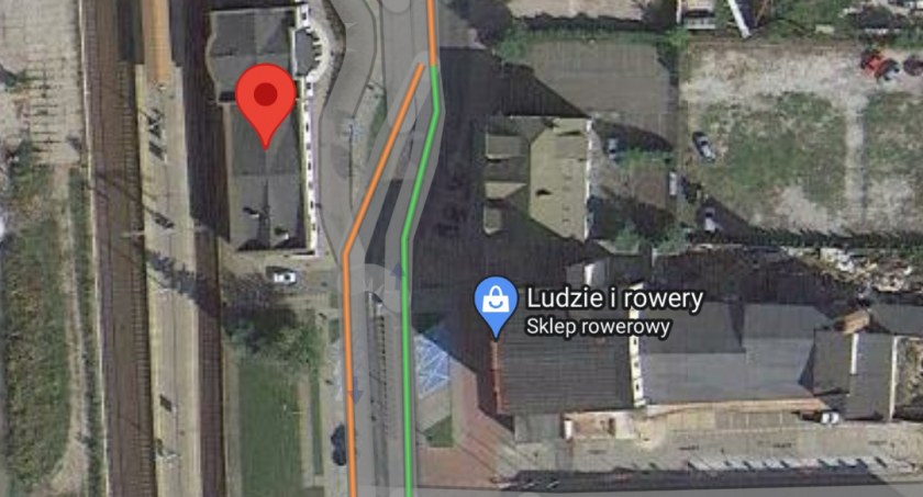 Na zdjęciu zrzut ekranu z Google Maps - okolice dworca PKP 