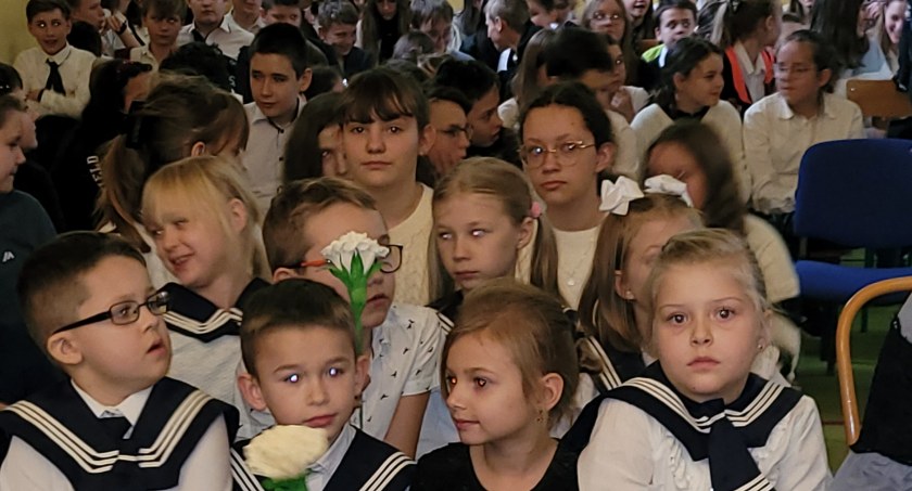 Na zdjęciu uczniowie Dwójki