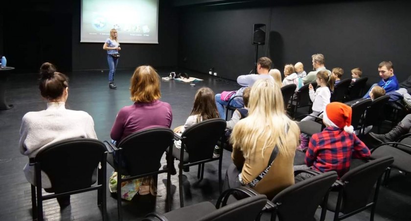 Na zdjęciu spotkanie z Psim Przyjacielem - form Facebook/MDK Radomsko 