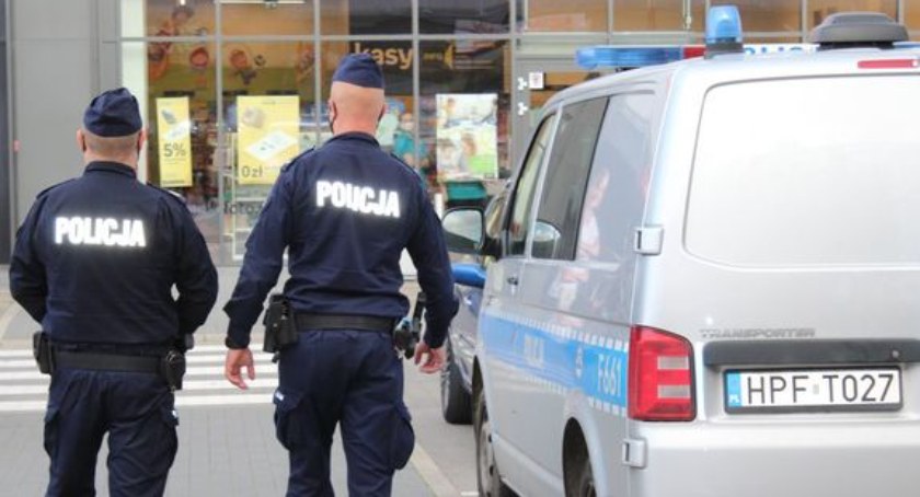 Na zdjęciu policjanci z KPP - fot. KPP Radomsko