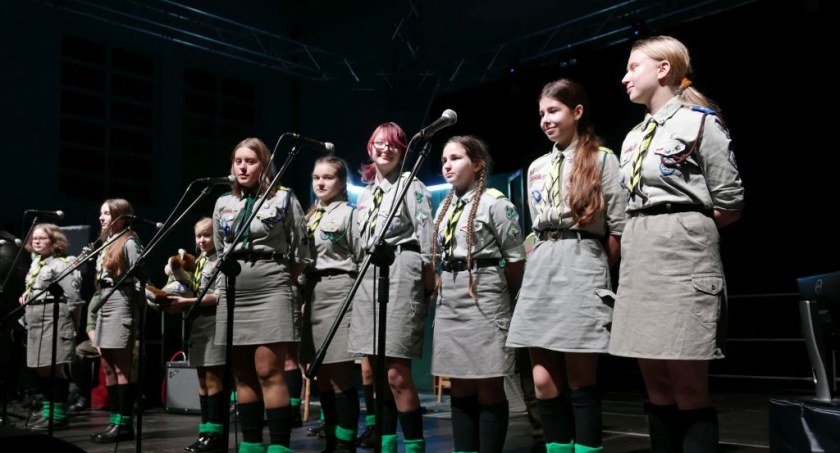 Na zdjęciu uczestnicy festiwalu