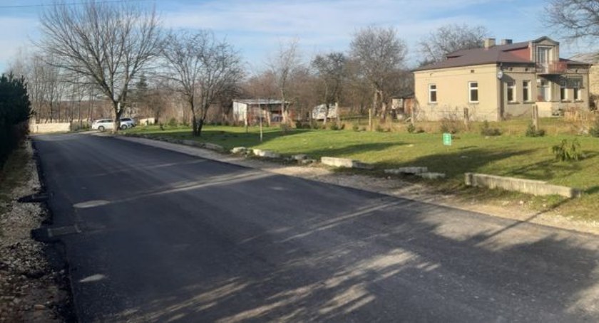 Na zdjęciu wyremontowany odcinek ul. Leśnej - fot. Facebook/Radomsko Miasto Otwarte 