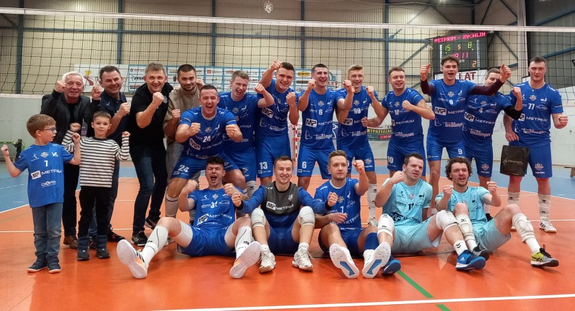 Na zdjęciu radomszczańscy siatkarze
