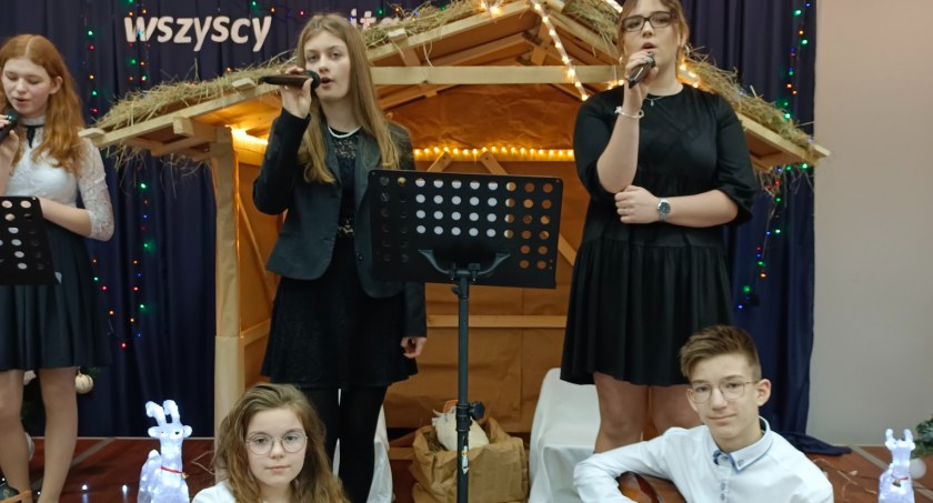 Na zdjęciu uczestnicy festiwalu fot. Facebook/GOKiS Wielgomłyny