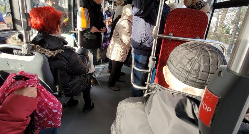 Na zdjęciu: Od 1 stycznia widać, że  pasażerów jest więcej