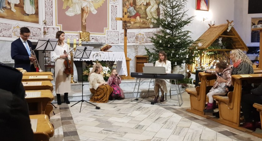 Na zdjęciu artystki, byłe stypendystki FIK 