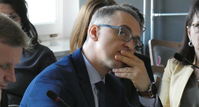 Na zdjęciu radny KO Rafał Dębski