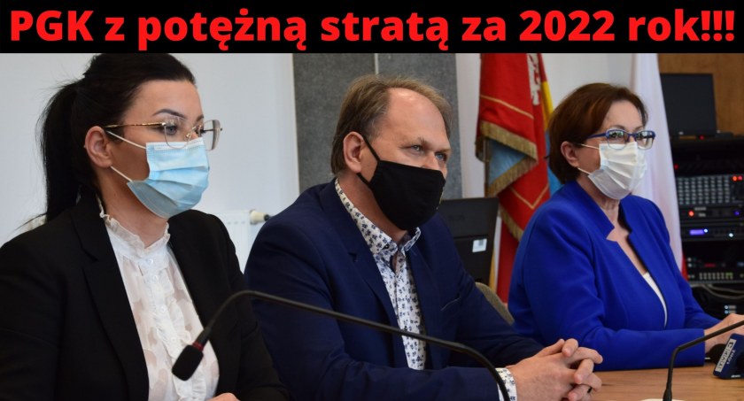 Na zdjęciu starosta Beata Pokora, prezydent Jarosław Ferenc i posłanka PiS Anna Milczanowska - grafika z profilu radnego Łukasza Więcka