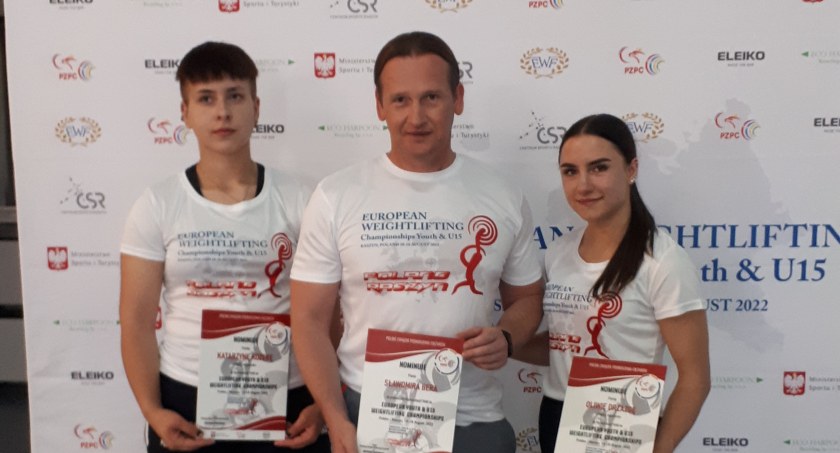 Na zdjęciu Katarzyna Kozera, Sławomir Bera i Oliwia Drzazga