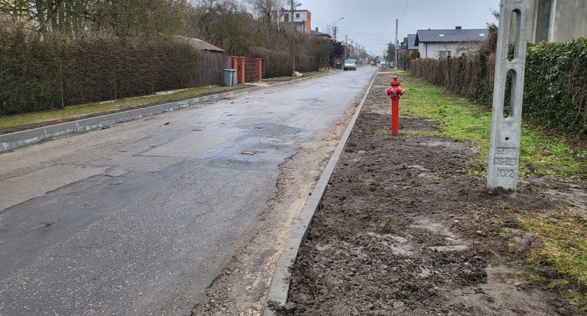 Na zdjęciu ulica Kopernika w dzielnicy Kowalowiec - fot. Czytelnik