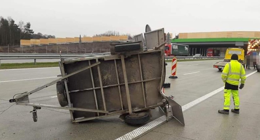 Na zdjęciu miejsce kolizji, fot. Facebook/Raporty Drogowe Autostrada A1