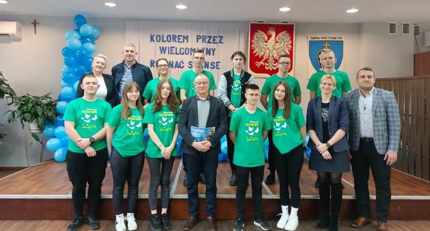 Na zdjęciu uczestnicy projektu, fot. Facebook/GOKiS Wielgomłyny