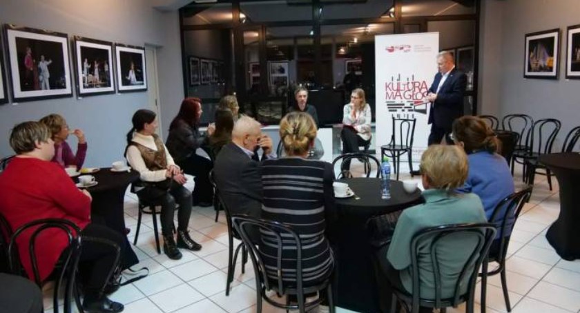 Na zdjęciu spotkanie w ramach festiwalu 3xRóżewicz w MDK w 2022, fot. Facebook/MKD Radomsko