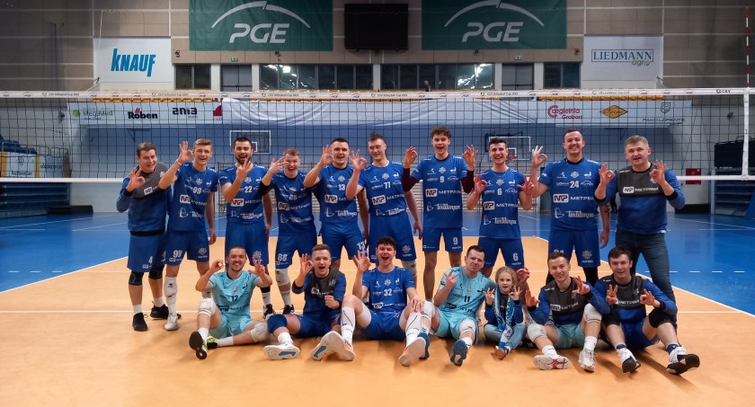 Na zdjęciu radomszczańscy siatkarze