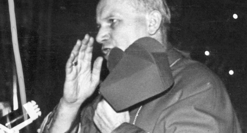 Na zdjęciu kardynał Karol Wojtyła w 1967 roku, fot. Wikipedia