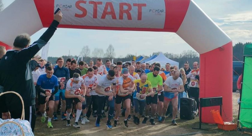 Na zdjęciu start biegu głównego, fot. Facebook/UM Radomsko 