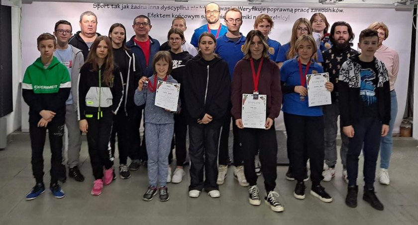 Na zdjęciu drużyna 10-ki Fot. Facebook/Okręgowy Klub Strzelectwa Sportowego 10-ka