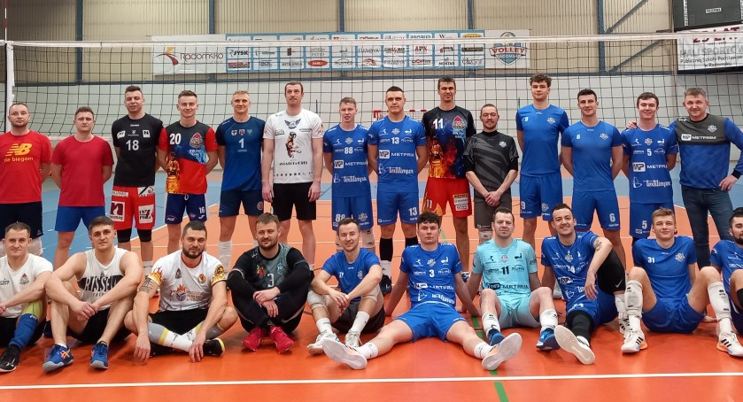 Na zdjęciu radomszczańscy siatkarze