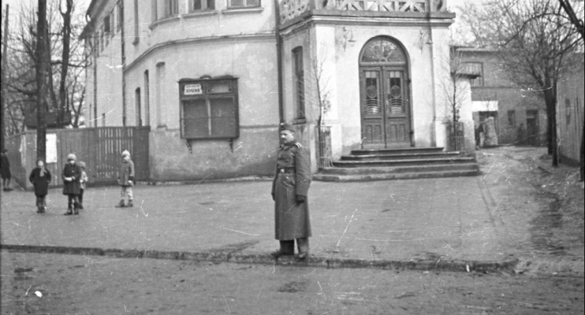 Na zdjęciu budynek Kinemy w czasie niemieckiej okupacji. Fot. Archiwum Muzeum Regionalnego