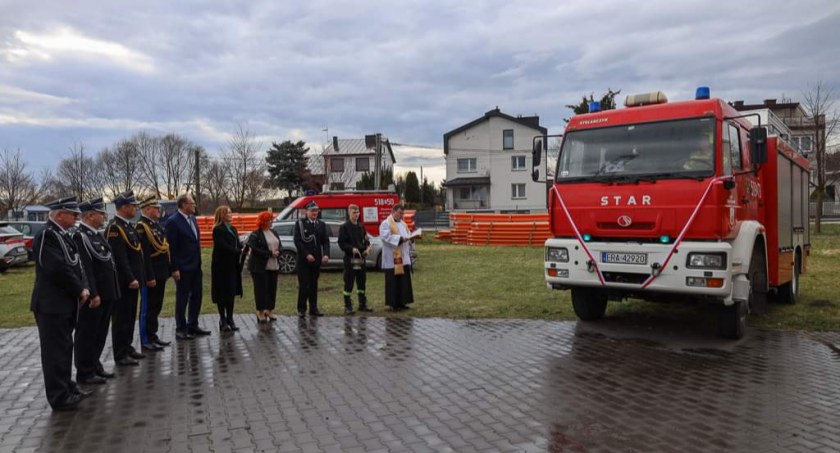 Na zdjęciu uroczystość przekazania, fot. UM Radomsko 