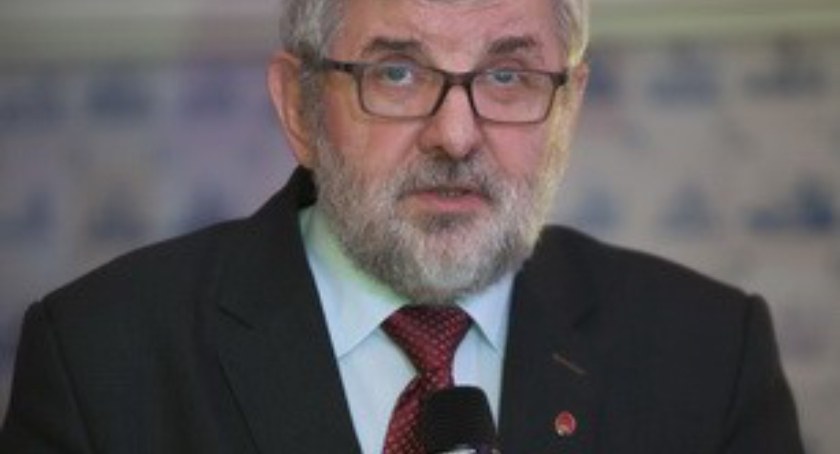 Na zdjęciu prof. Janusz Gruchała