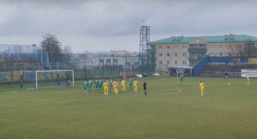 Na zdjęciu: za chwilę padnie jedna z bramek (zrzut ekranu)