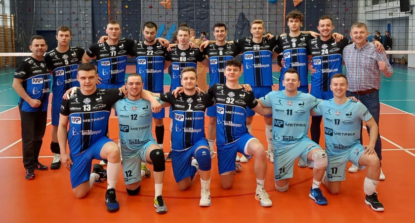 Na zdjęciu radomszczańscy siatkarze